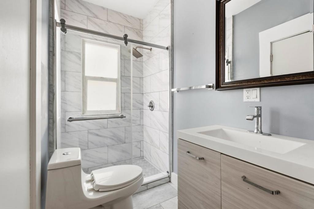523 Baden Avenue Property Photo 12