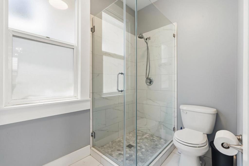 523 Baden Avenue Property Photo 15