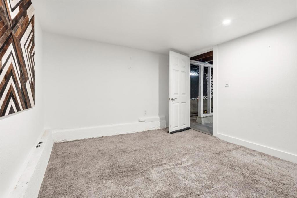 523 Baden Avenue Property Photo 25
