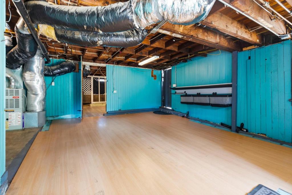 523 Baden Avenue Property Photo 30