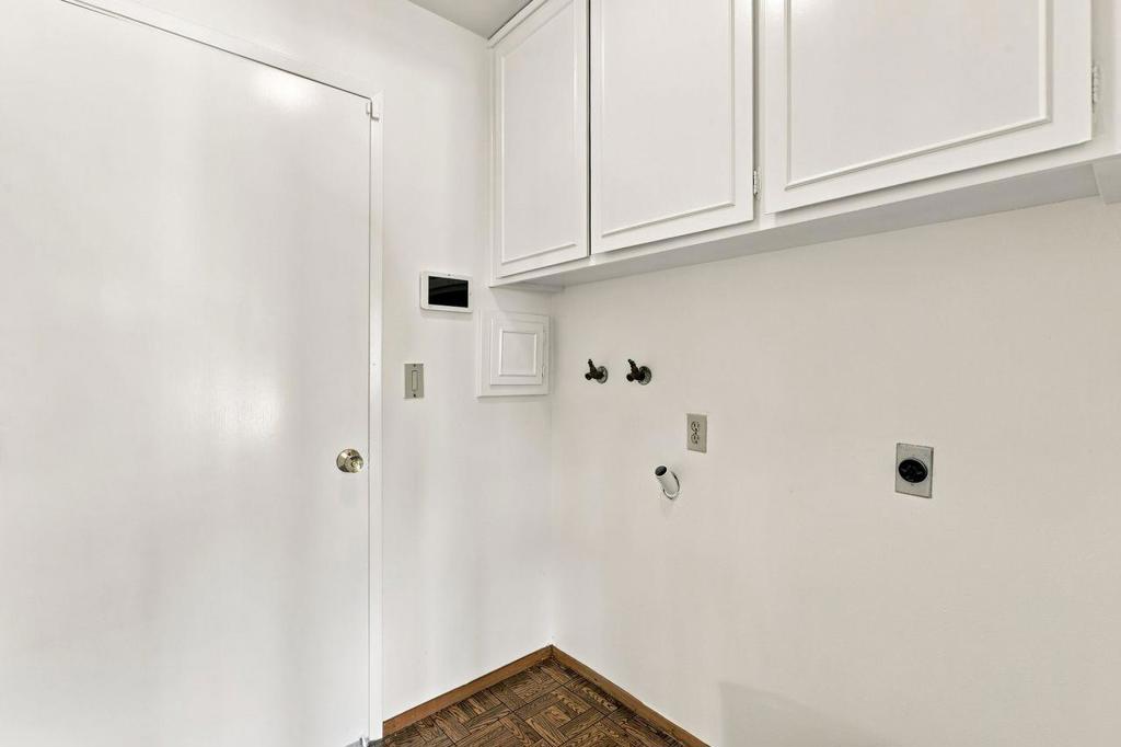938 Springfield Drive Property Photo 45