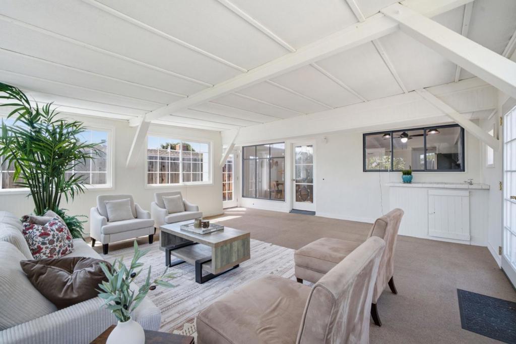 27532 Gainesville Avenue Property Photo 18