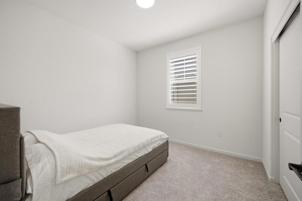 1649 Siderits Way Property Photo 17