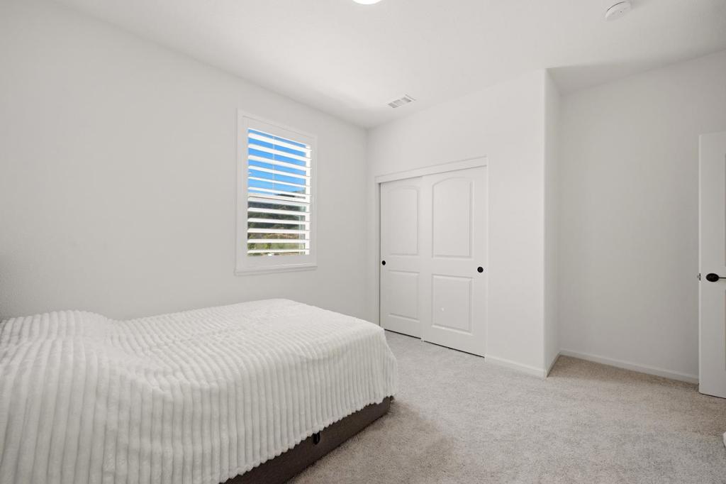 1649 Siderits Way Property Photo 20