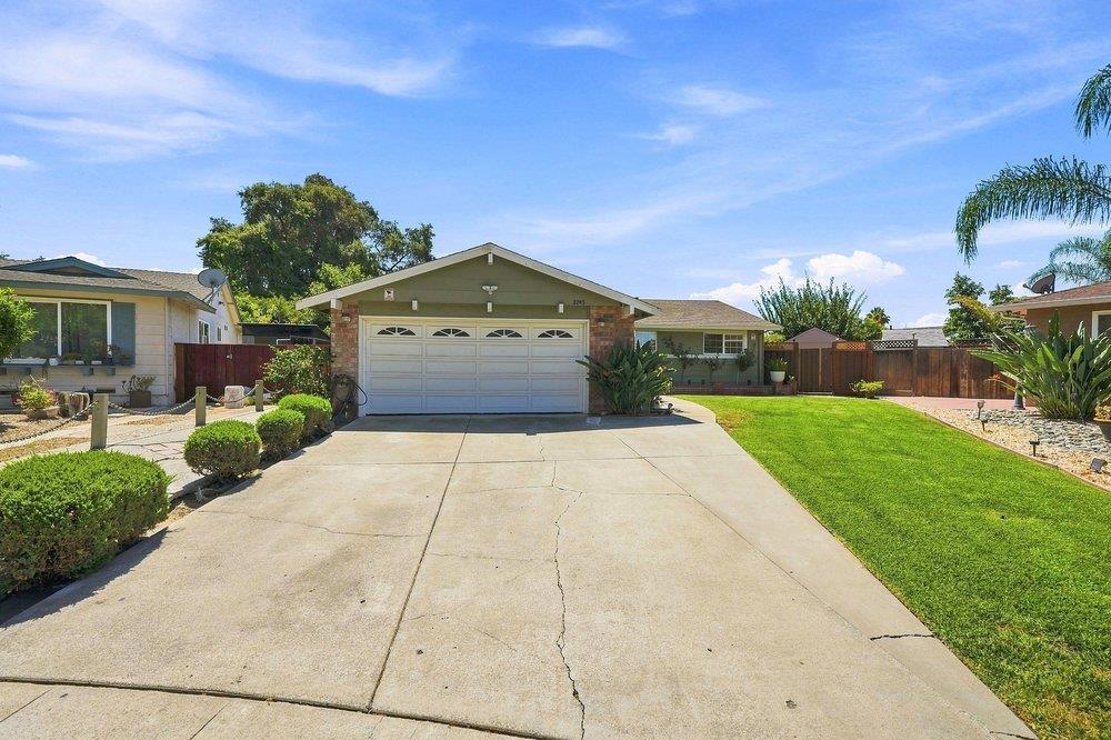 2745 Eulalie Drive Property Photo 1