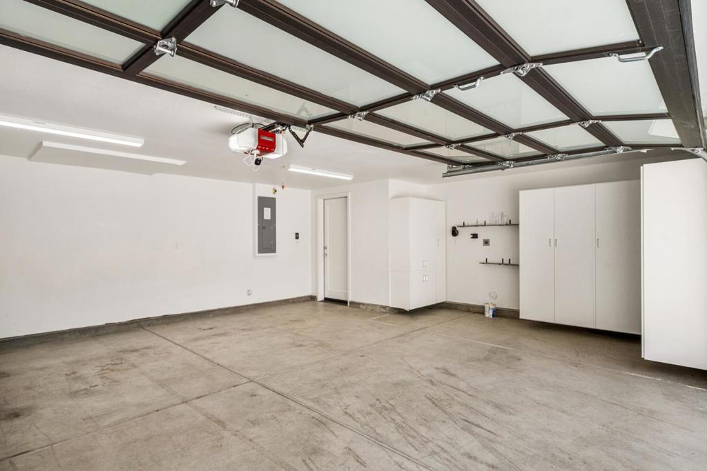 16015 Bartlett Court Property Photo 51