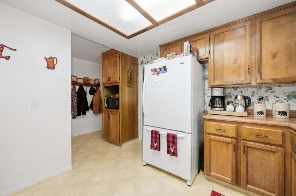 23035 Strauch Drive Property Photo 3