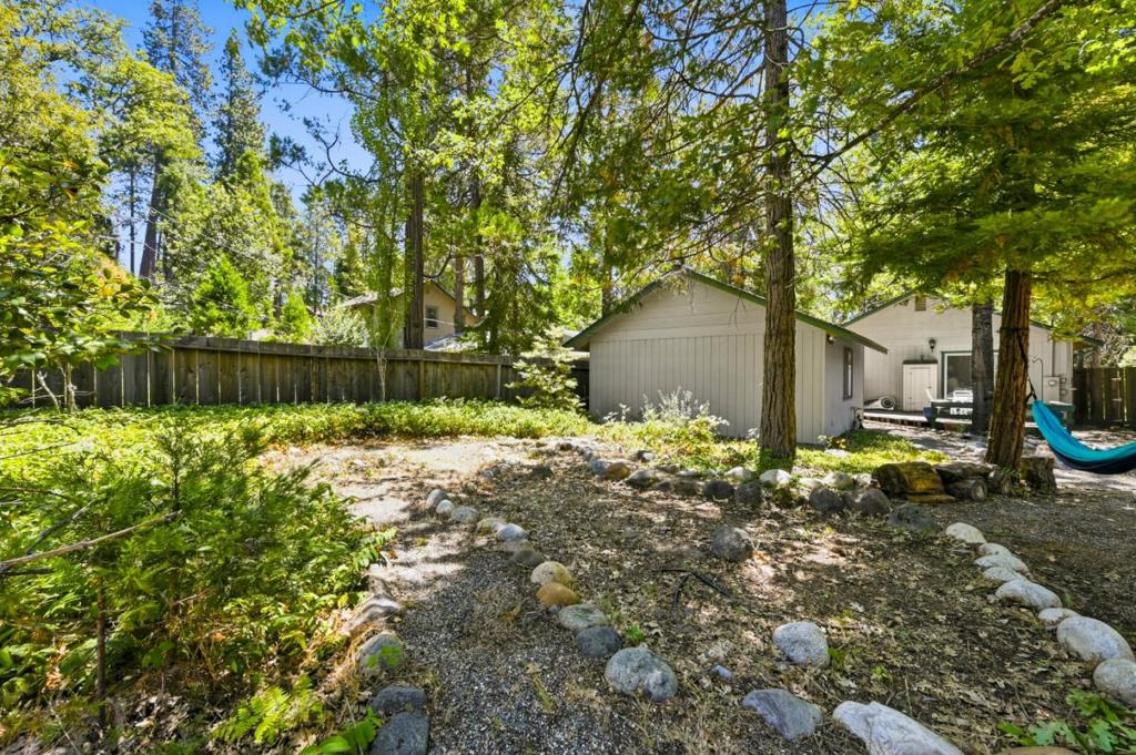 23035 Strauch Drive Property Photo 14