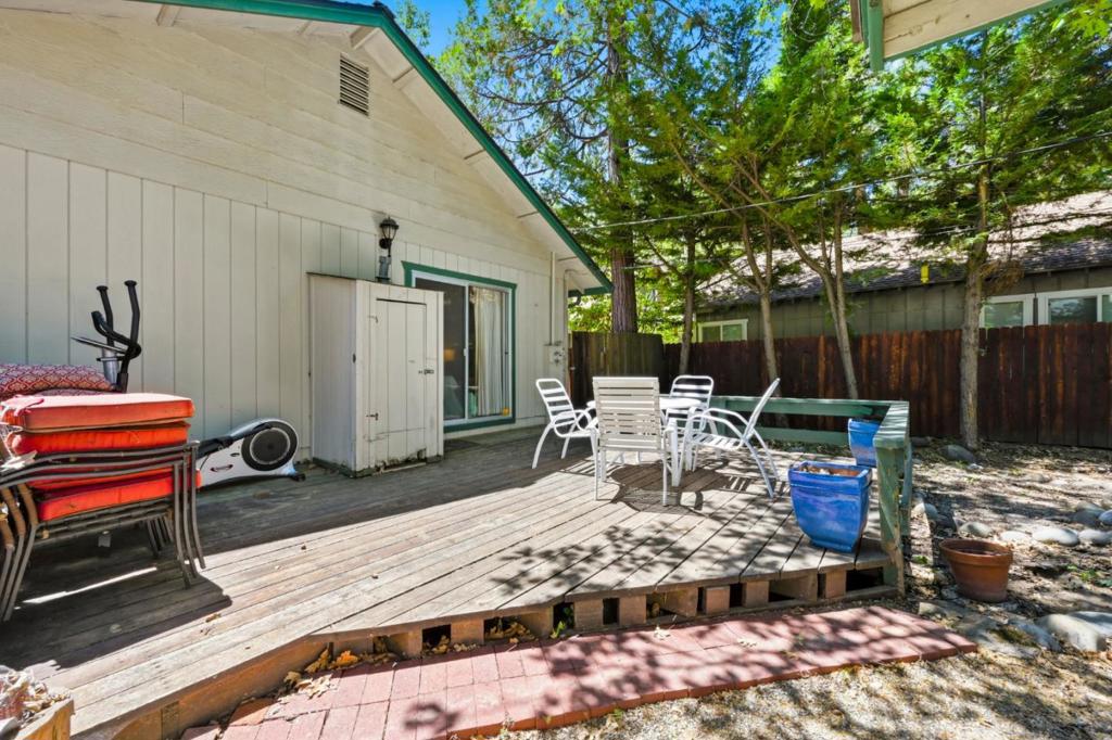 23035 Strauch Drive Property Photo 15