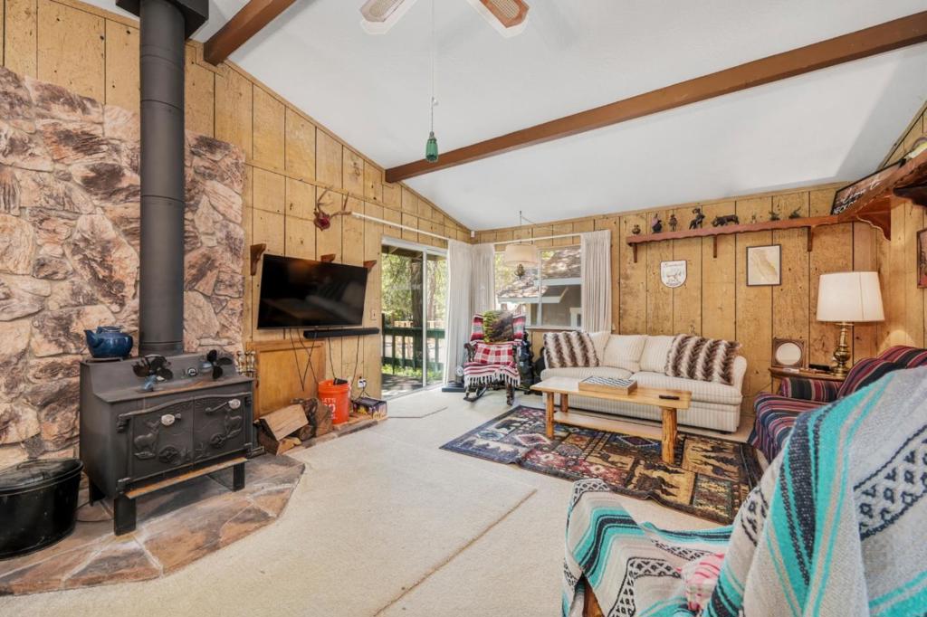 23035 Strauch Drive Property Photo 18