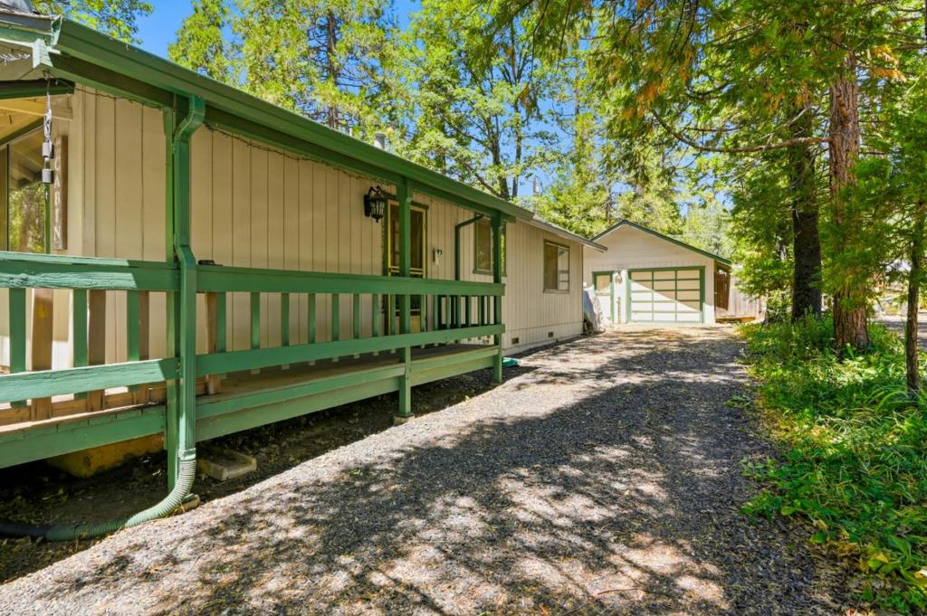 23035 Strauch Drive Property Photo 21