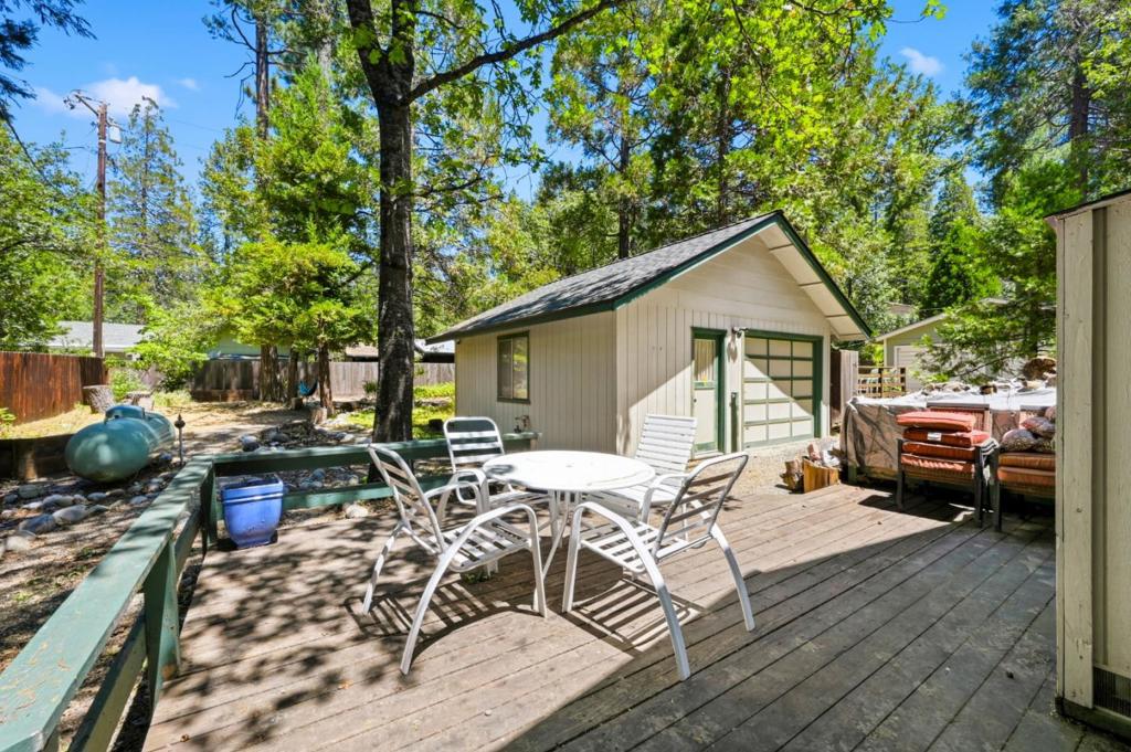 23035 Strauch Drive Property Photo 31