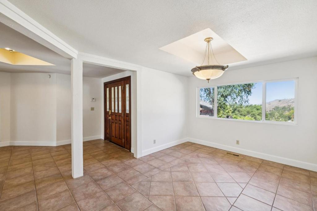 3120 Oak Leaf Court Property Photo 13