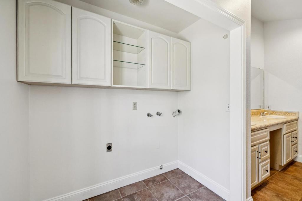 3120 Oak Leaf Court Property Photo 52