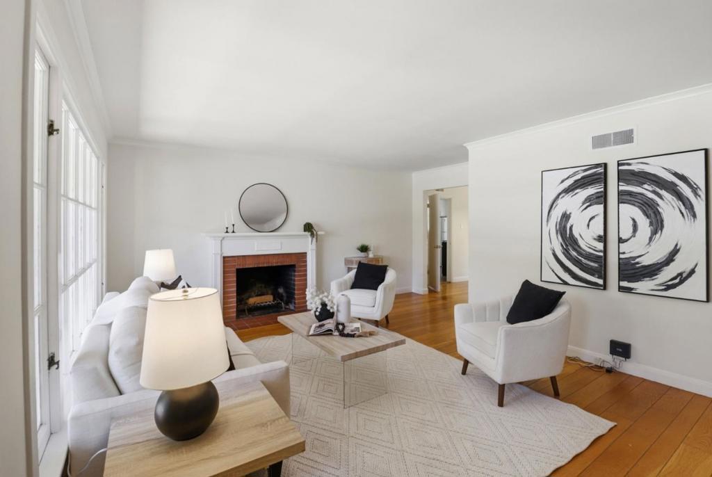 148 Burbank Avenue Property Photo 9
