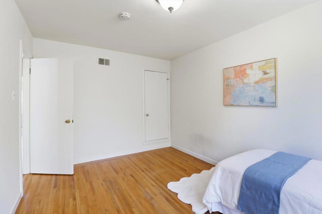 148 Burbank Avenue Property Photo 18