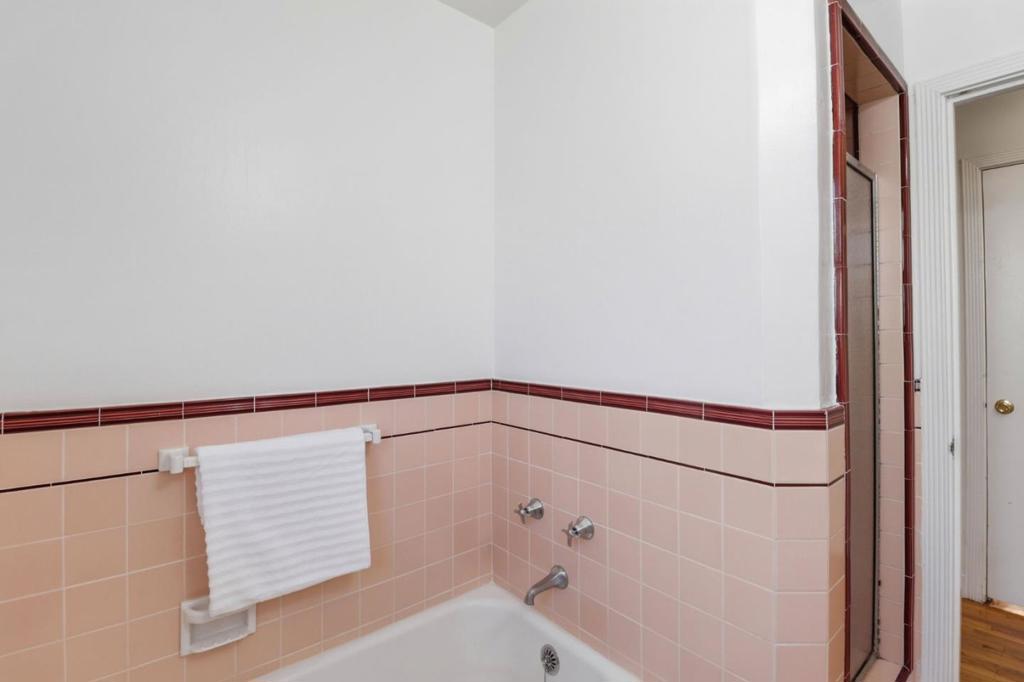148 Burbank Avenue Property Photo 22