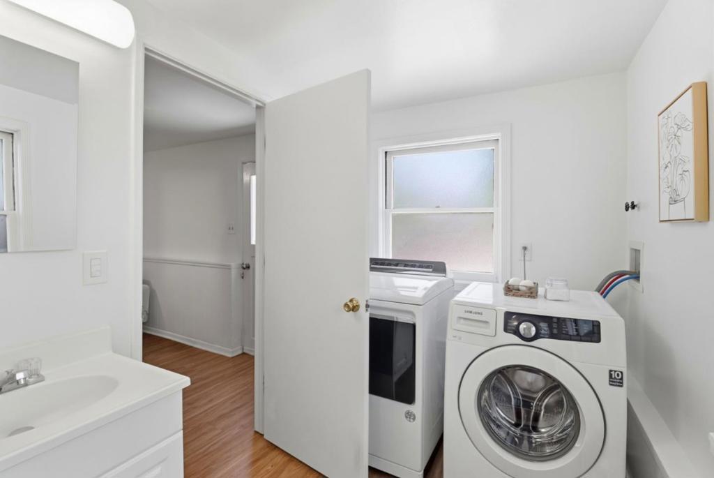 148 Burbank Avenue Property Photo 37