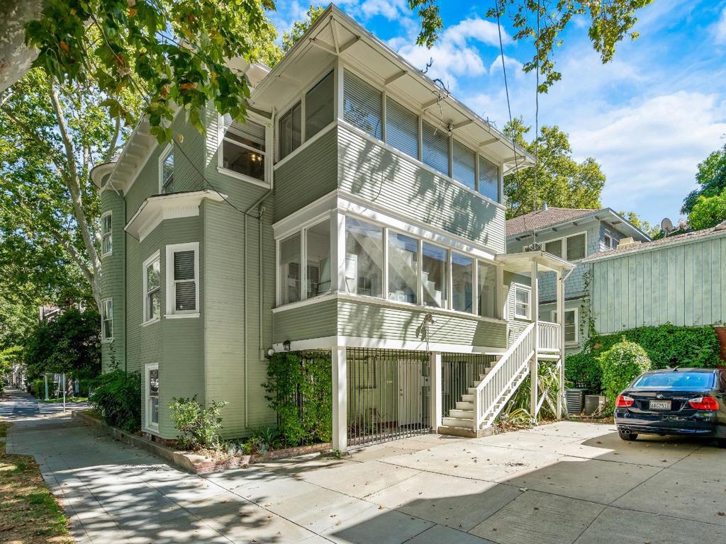 2200 L Street Property Photo 6