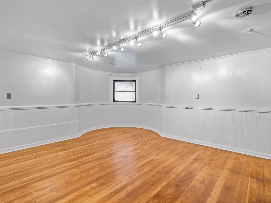 2200 L Street Property Photo 13