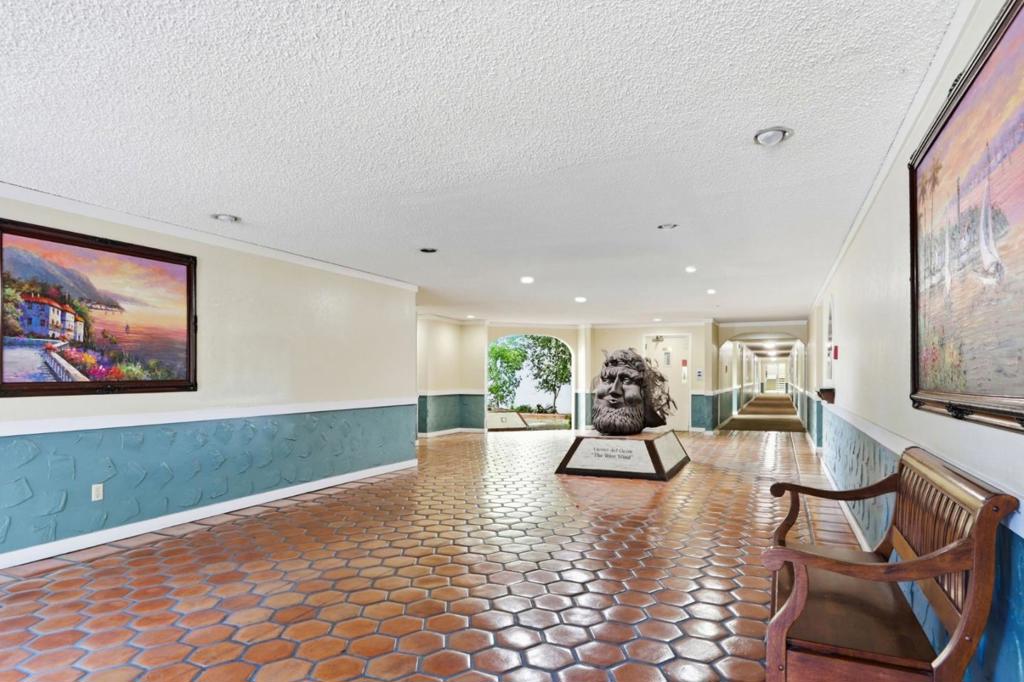 1760 Halford Avenue 162 Property Photo 8