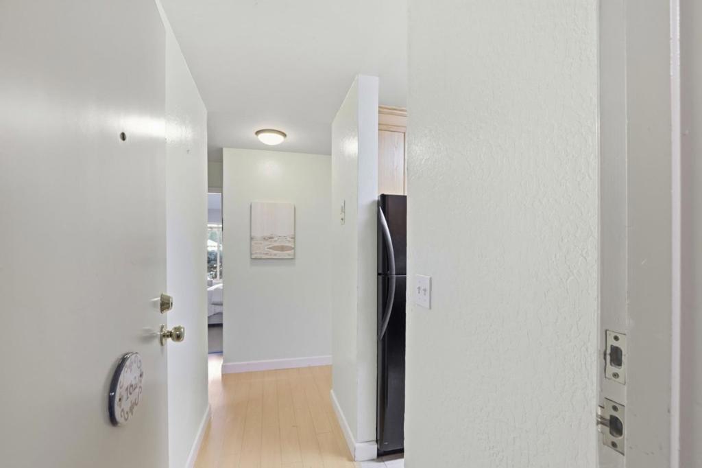 1760 Halford Avenue 162 Property Photo 11