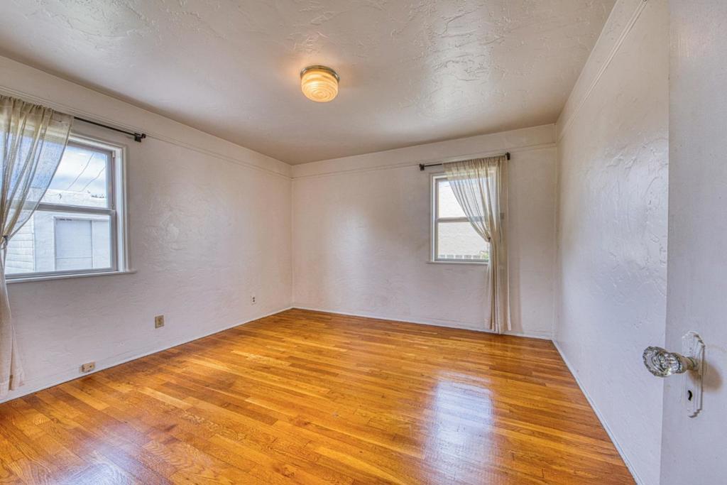 338 Alexander Street Property Photo 18