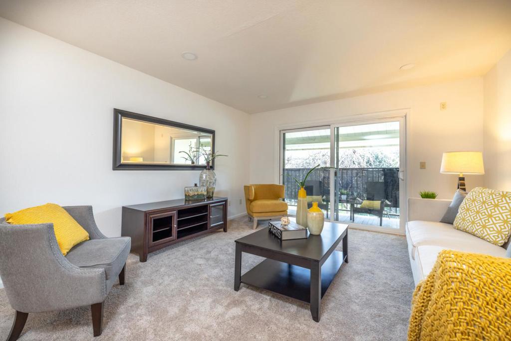 1730 Halford Avenue 355 Property Photo 1