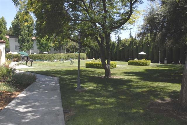 1730 Halford Avenue 355 Property Photo 18