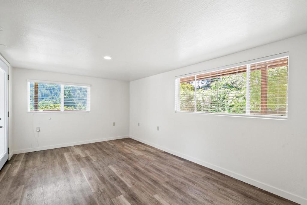 7025 Glen Haven Road Property Photo 3