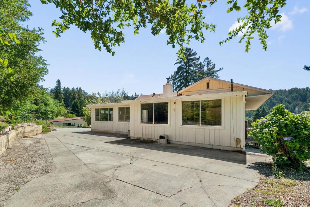 7025 Glen Haven Road Property Photo 20