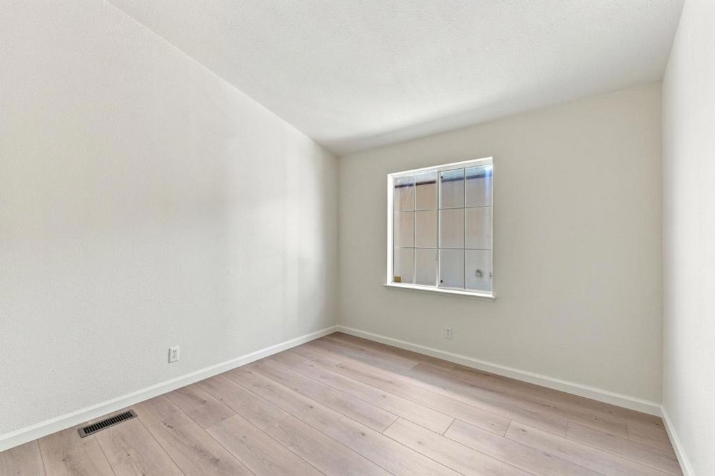 1085 Tasman Drive 123 Property Photo 21
