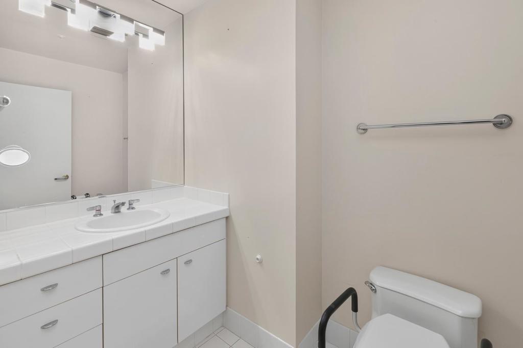 600 Chestnut Street 110 Property Photo 20