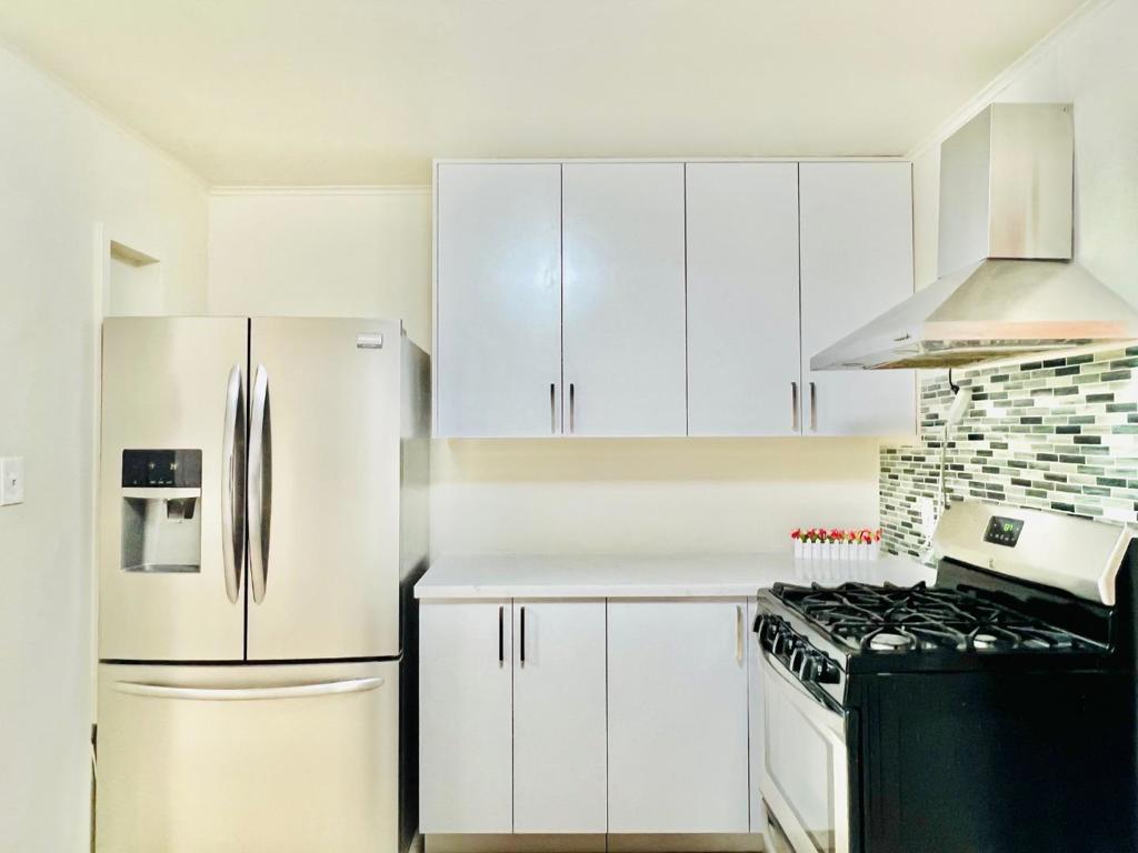 536 Flynn Avenue Property Photo 10