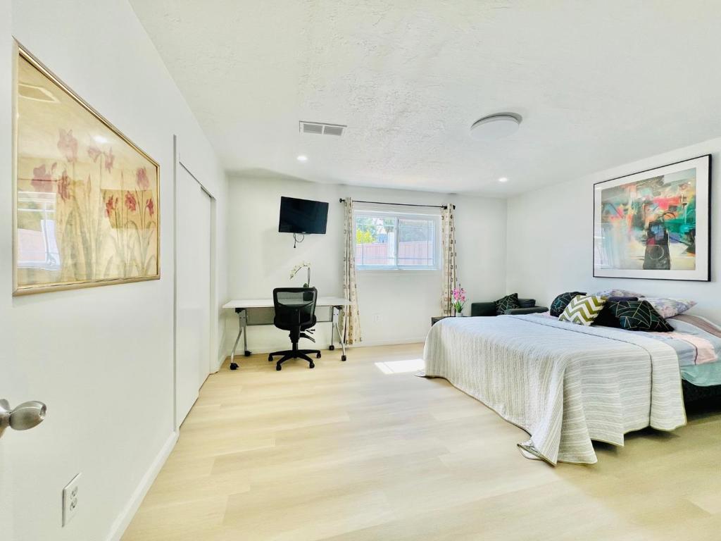 536 Flynn Avenue Property Photo 18