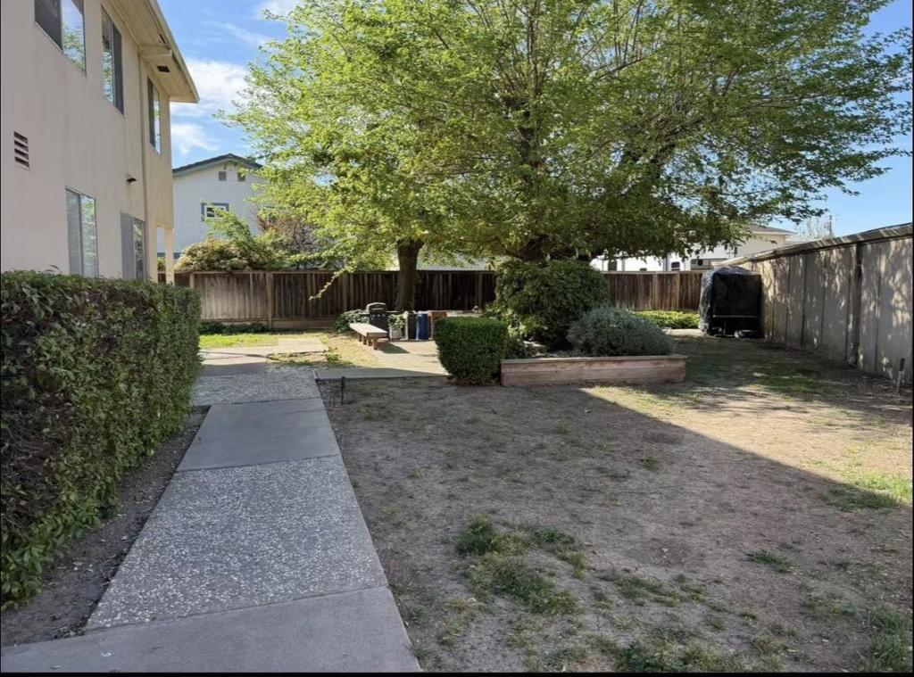 1896 Market Street Property Photo 2