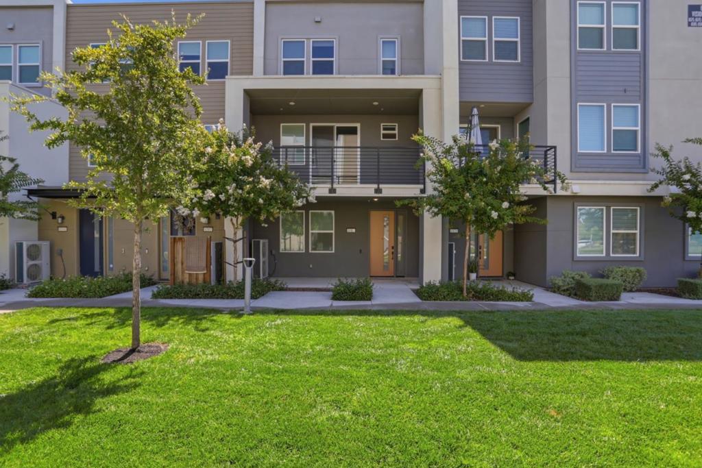 6583 Vision Court Property Photo 1