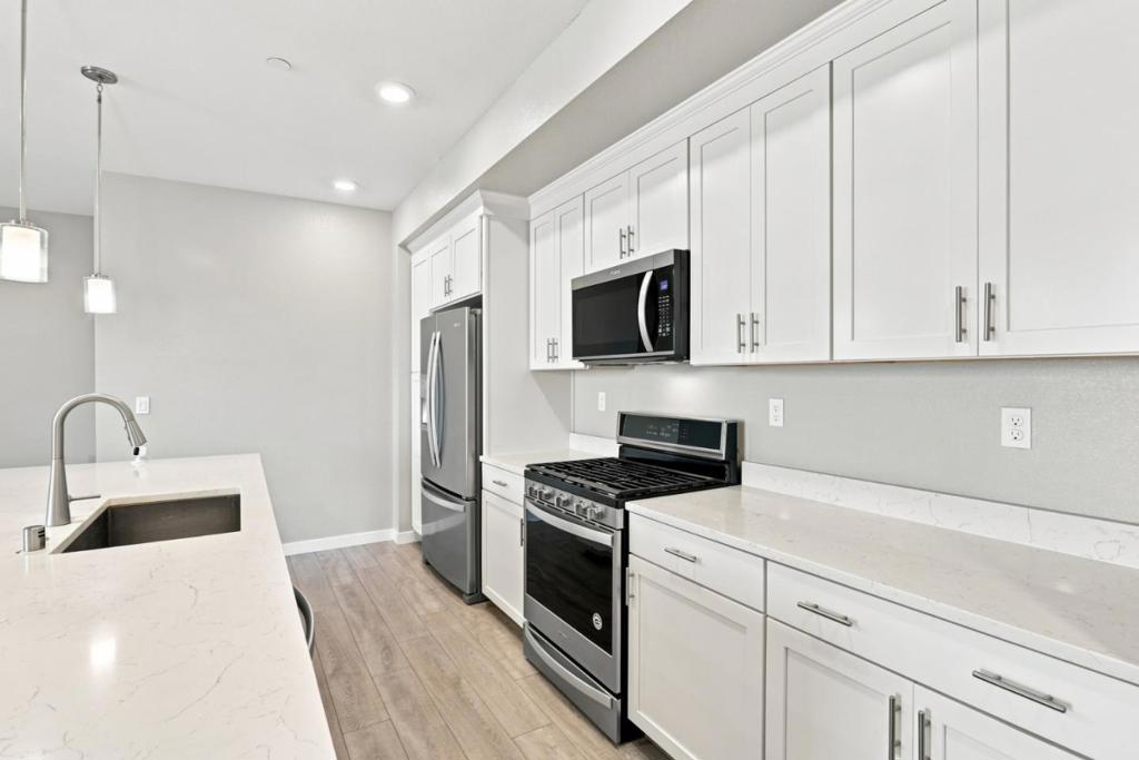6583 Vision Court Property Photo 12