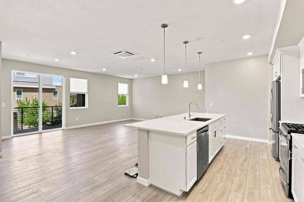 6583 Vision Court Property Photo 14