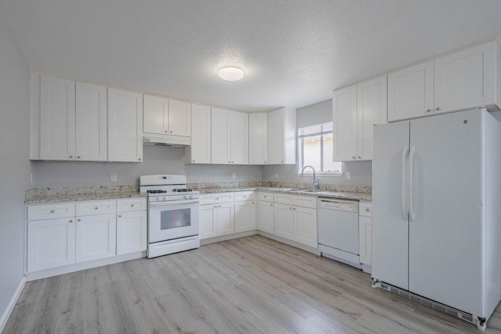 1708 Vosti Avenue Property Photo 11