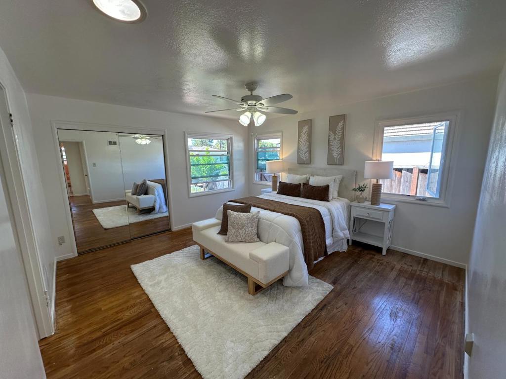 880 Sherman Oaks Drive Property Photo 7