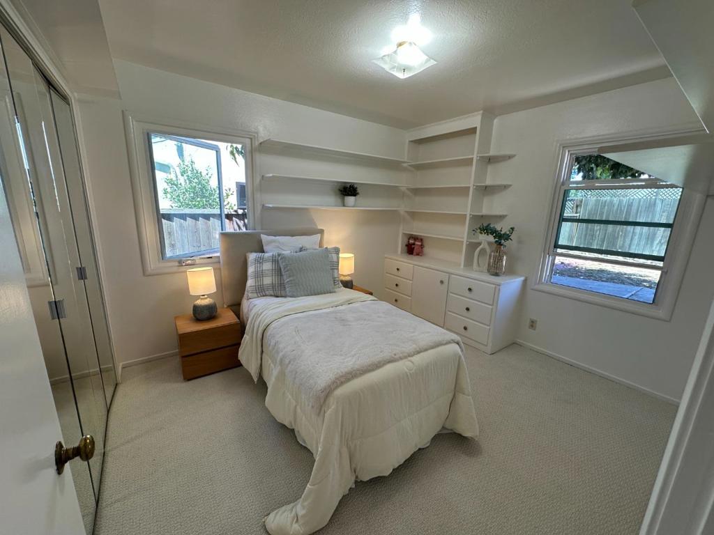 880 Sherman Oaks Drive Property Photo 9