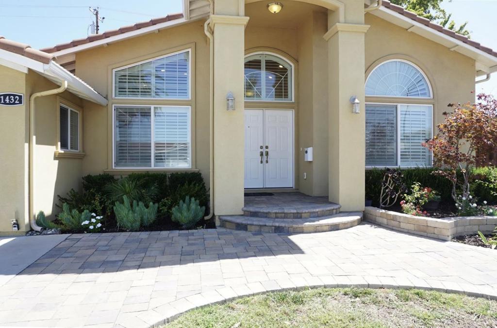 1432 Stone Creek Drive Property Photo 4