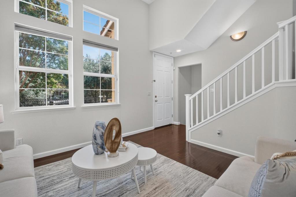 2252 Winepol Loop Property Photo 8
