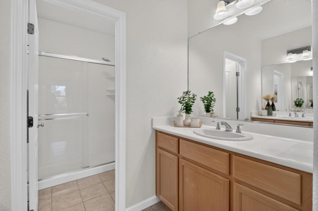 2252 Winepol Loop Property Photo 29