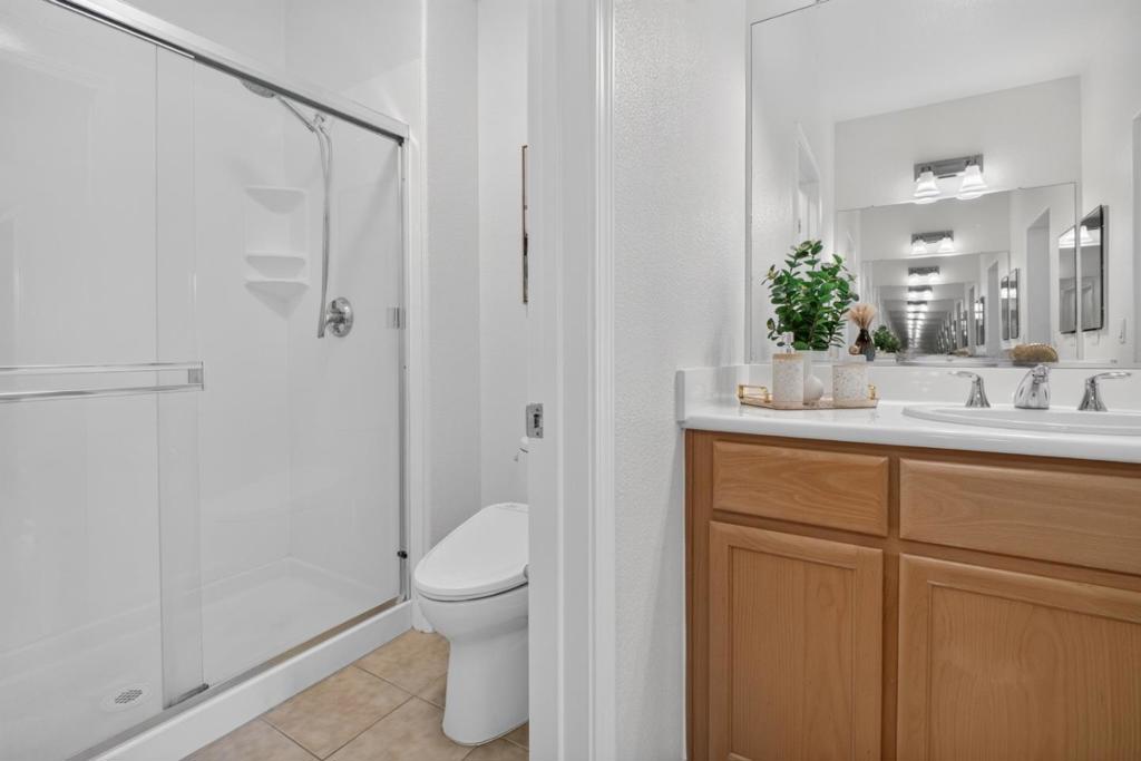 2252 Winepol Loop Property Photo 31