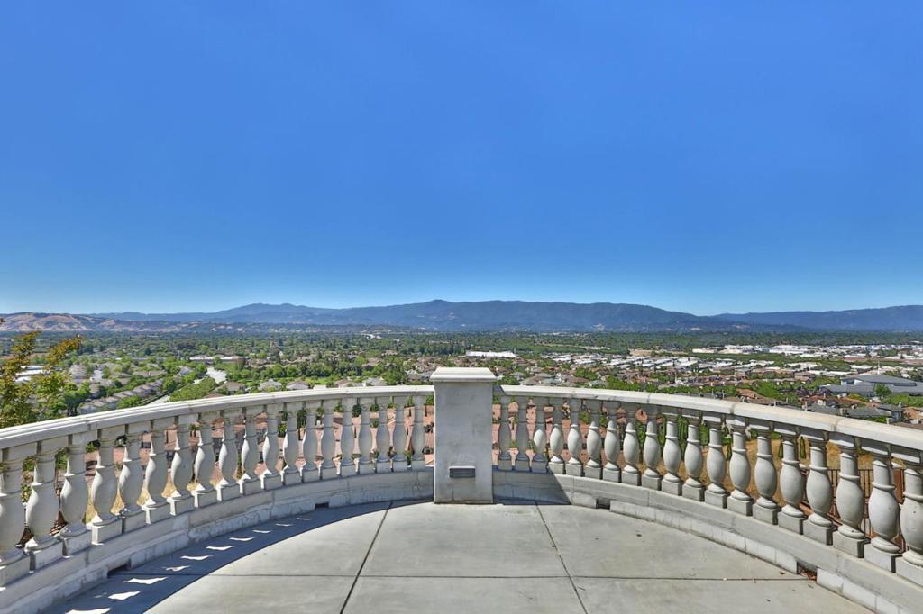 2252 Winepol Loop Property Photo 41