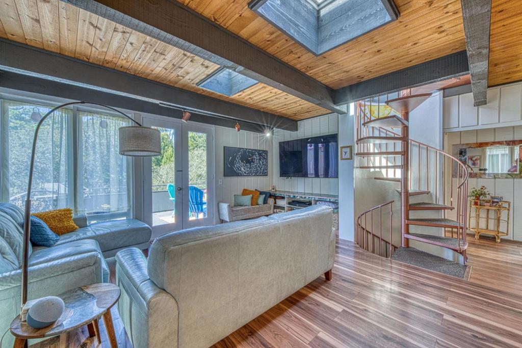 1104 Austin Avenue Property Photo 7