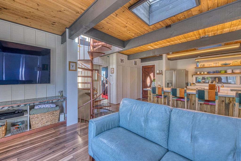 1104 Austin Avenue Property Photo 12
