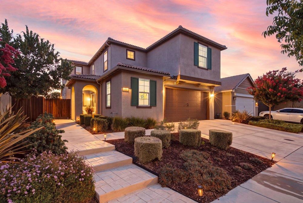 420 Alicante Drive Property Photo 1
